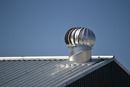 Jak przeprowadzić renowację dachu z metalu?